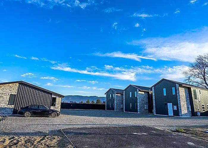 Jillylan Village Apartment